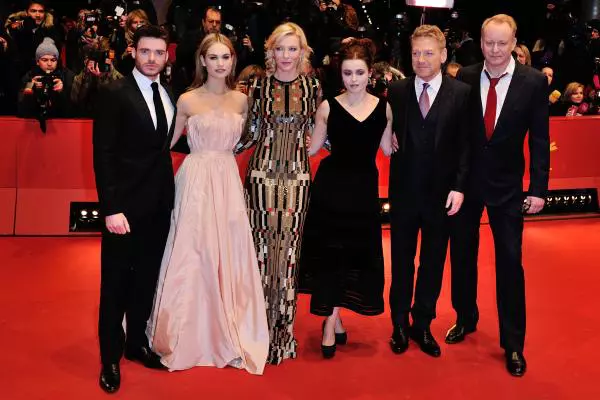 Richard Madden, Lily James, Cate Blanchett, Helena Bonham Carter, Kenneth Branagh si Stellan Skarsgard