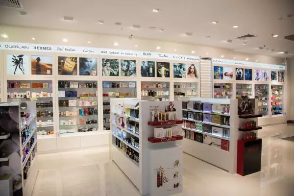 Debenhams Beauty_parter