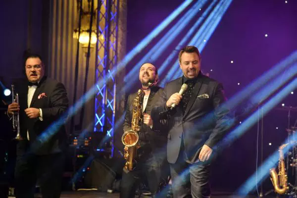 Horia Brenciu si HB Orchestra