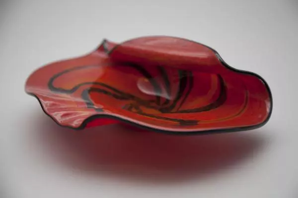 Ioan Nemțoi: Platou din sticlă; Donator: Laurent Tourette