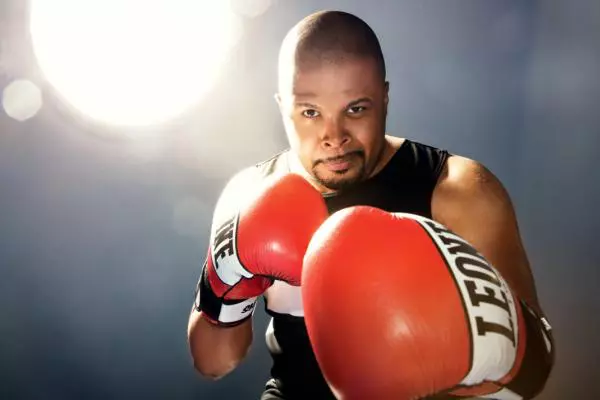 Cabral - Maiou Everlast, pantaloni Reserved.