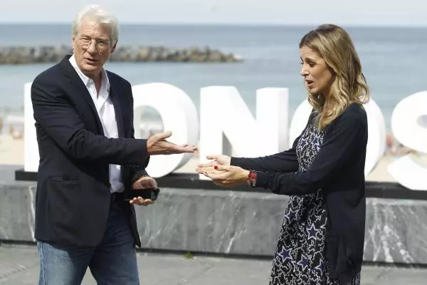 Richard Gere si Alejandra Silva