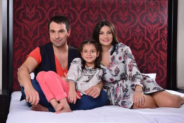 Alexandru, Ruxandra și Ioana.