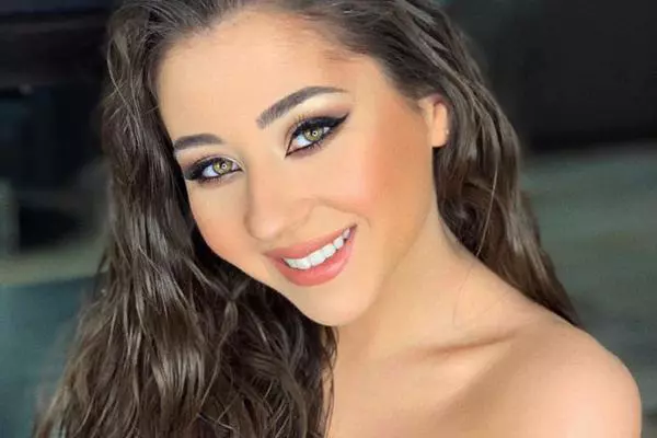 Nicole Cherry, pusă într-o postură penibilă de un fost iubit: "Mi s-au luat banii și pe o apă plată"