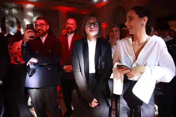 32.-claudiu-pandaru-alexandru-popescu-ioana-ulmeanu-gabriela-calitoiu-si-barbara-lombardi.jpg
