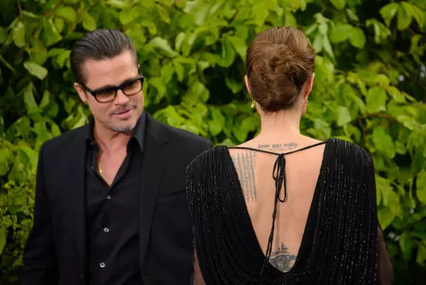Brad Pitt si Angelina Jolie 