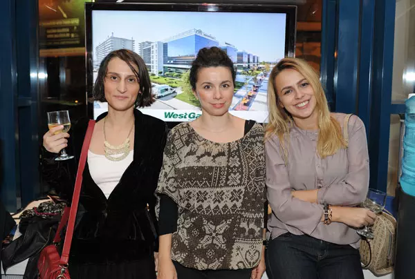 Raluca Tamas, Claudia Cojocea si Oana Popoiag (VIVA)