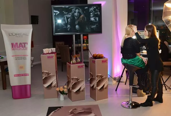 Demonstratie make-up Mat Magique