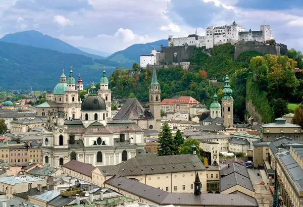 Fortareata Hohensalzburg care nu a fost niciodata cucerita