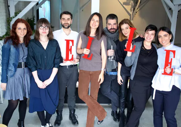 Crina Alexe, Ioana Ulmeanu, Marius Chivu, Roxana Voloseniuc, Maurice Munteanu, Ioana Mosteanu, Barbara Lombardi si Domnica Margescu