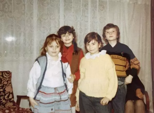 lorelei-bratu-asia-express-in-copilarie