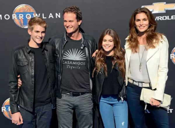 Kaia Gerber si familia ei
