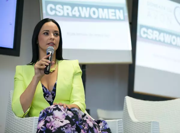 Andreea Marin, Ambasador AVON