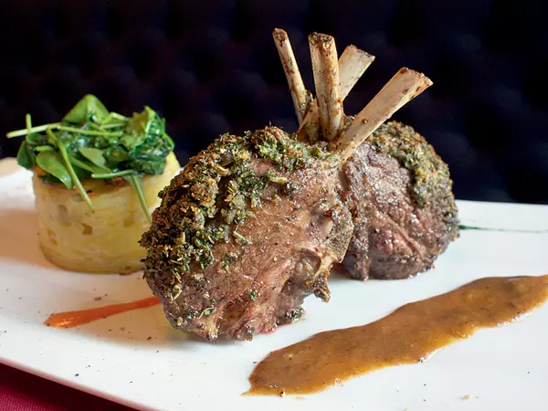 Cotlete de berbecut cu cartofi daphnois