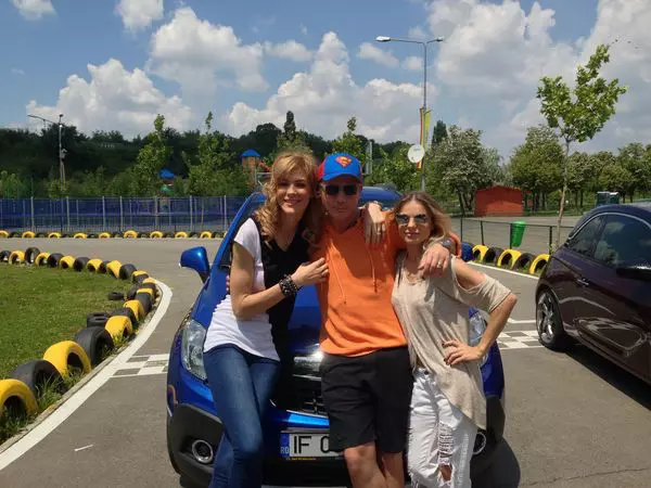 Jojo, Roxana Ciuhulescu si Razvan Fodor