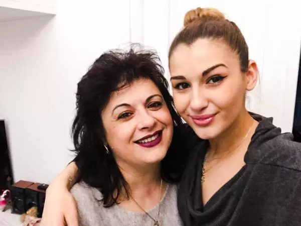 Alina Eremia si mama ei