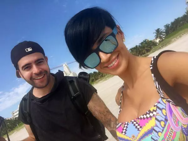 Adelina Pestritu si Speak