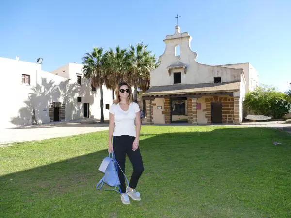 ellie-white-vacanta-cadiz-4