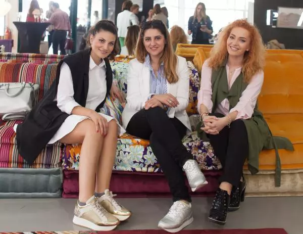 Ioana Ginghina, Mara Barza si Alexia Talavutis