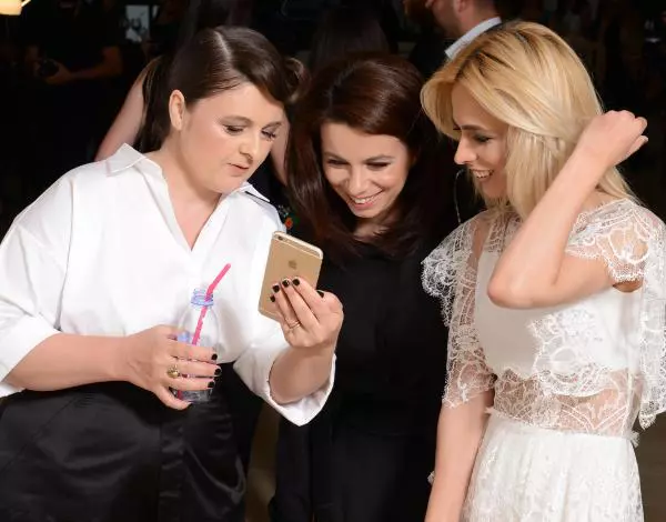 Luana Danet, Claudia Cojocea, Oana Popoiag (Viva)