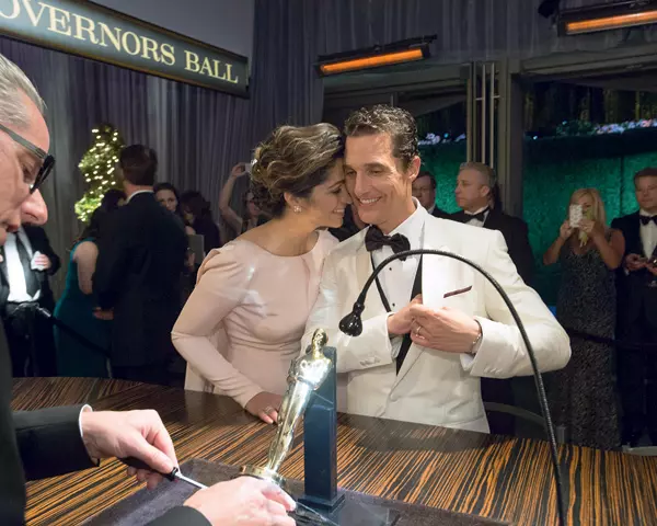 Matthew McConaughey si camila Alves la Balul Guvernatorului 