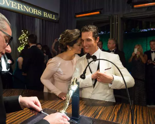 Matthew McConaughey si Camilla Alves