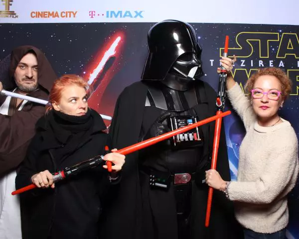 Gianina Corondan si Mirela Vescan