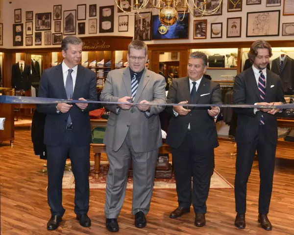 George Koutsolioutsos (FF Group SA), Dean Thompson – Chargé d'Affaires Ambasada SUA in Romania, Konstantinos Tsouvelekakis (LT Apparel Grecia), Luca Gastaldi (Brooks Brothers)