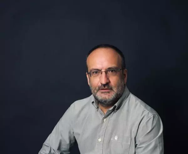 victor-kapra-foto-1