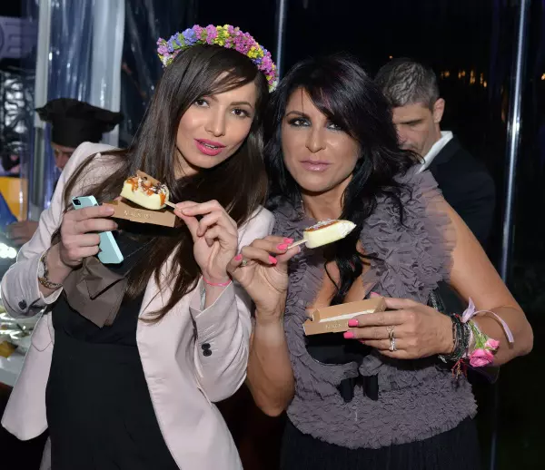 Roxana Nitu ( Puro Beach) Rodica Barbu (Danza Boutique)