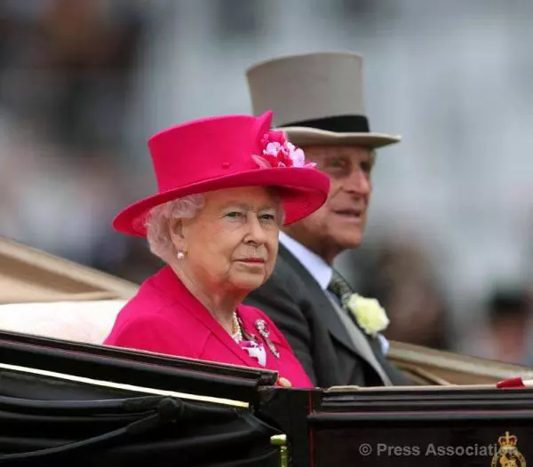 Regina Elisabeta a II-a si Ducele de Edinburgh