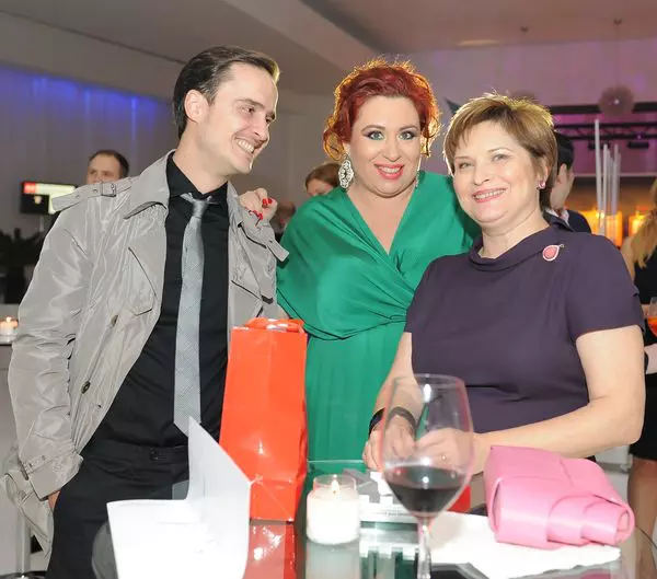 Serban Copot, Oana Roman si Cristina Stanciulescu (Ringier)