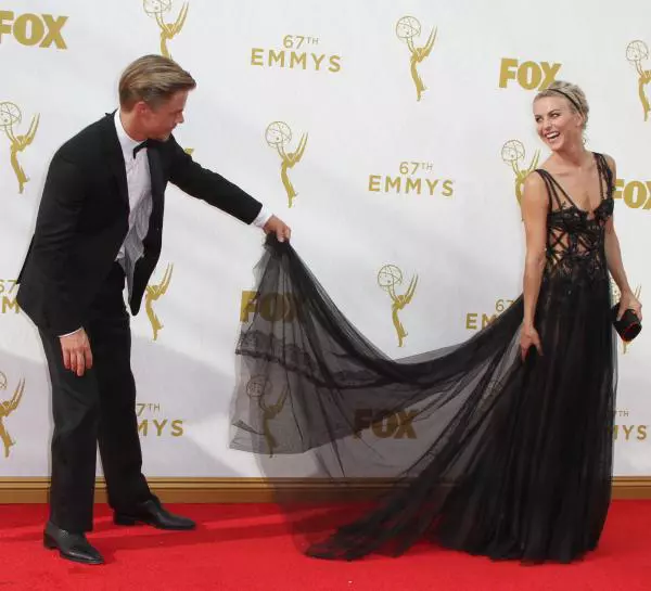 Julianne si Derek Hough