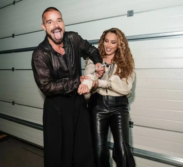 Iulia Vântur și Ricky Martin (1)