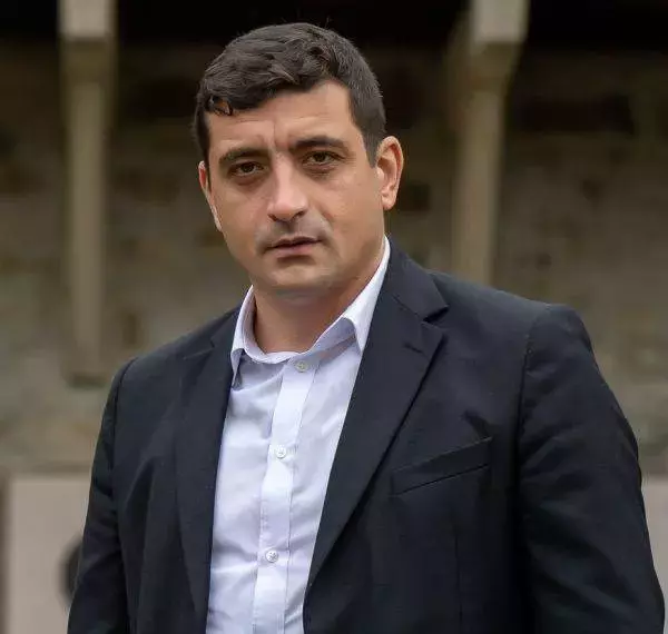 George-Simion-si-Ilinca-Munteanu-sa-u-casatorit-civil-16