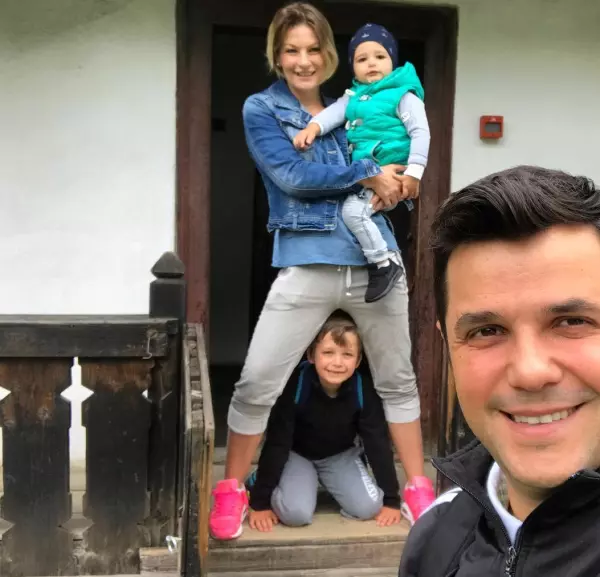 cove si familia lui