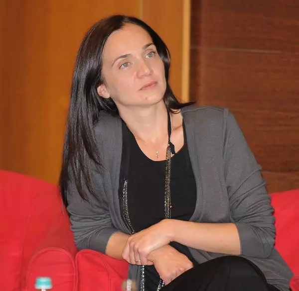 Raluca Vasiliu (Nalia Varam)