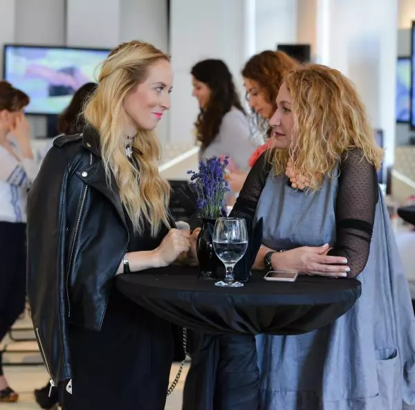 Alina Tanasa si Mihaela Munteanu (L'Oreal Romania)