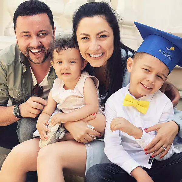 Andra, Catalin Maruta si cei doi copii