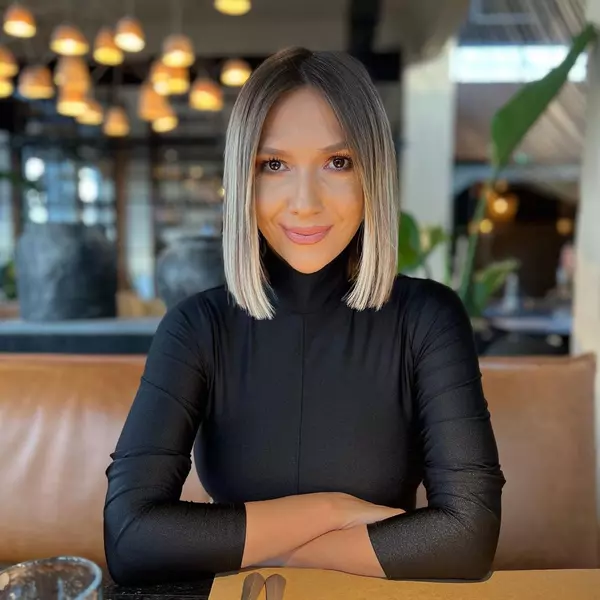 Adela Popescu