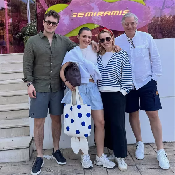 Andreea Esca și familia