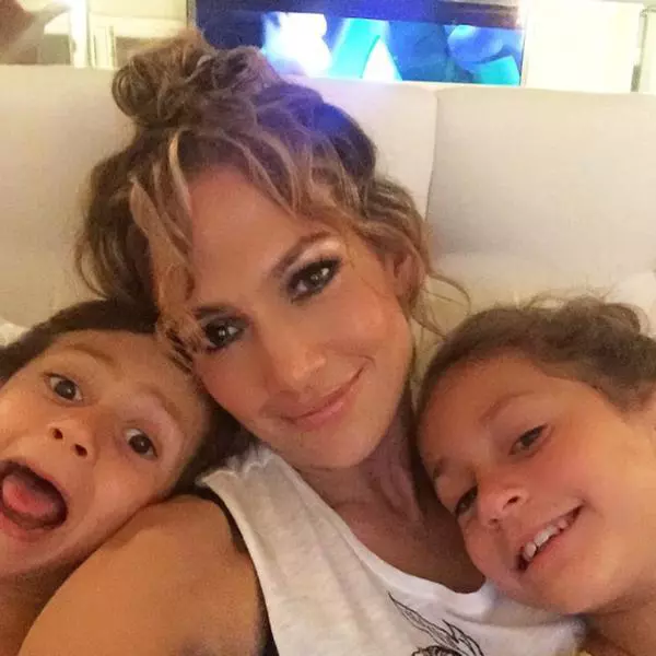 Jennifer Lopez si copiii ei