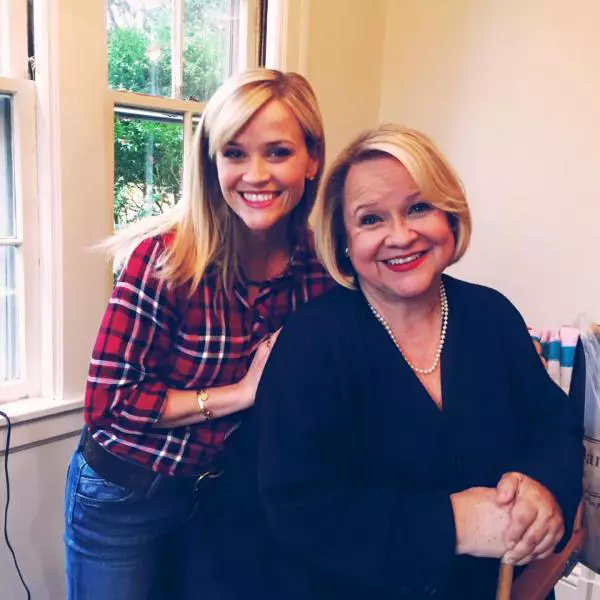 Reese Witherspoon si mama ei