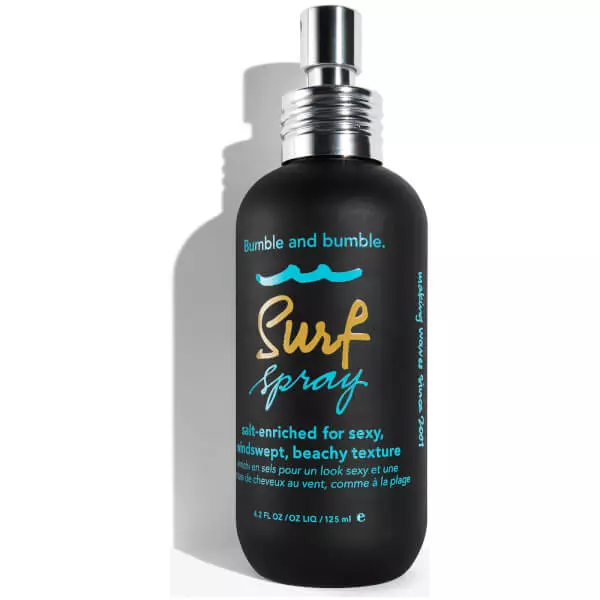 Spray bucle beach waves, Bumble and Bumble, Surf Spray, 118 lei, disponibil Sephora