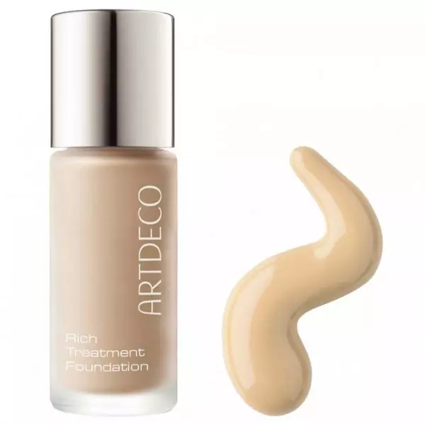 Fond de ten, ArtDeco, Rich Treatment Foundation, 89 lei, disponibil Douglas