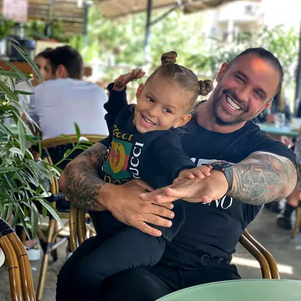 bianca-dragusanu-mama-vitrega-pentru-fetita-cea-mica-a-lui-alex-bodi-f1