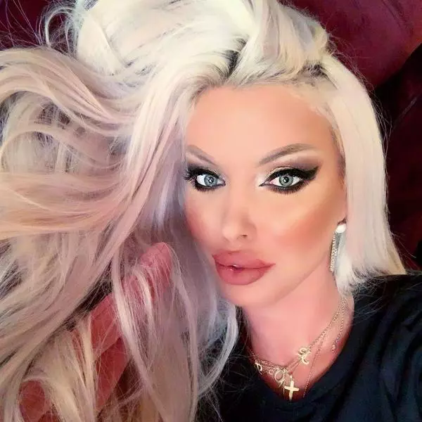 loredana-chivu1