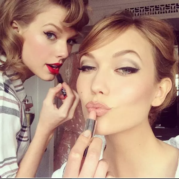 Taylor Swift si Karlie Kloss