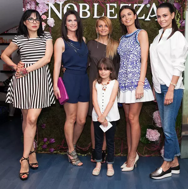 DJ Wanda, Ellie White, Sylvia, Geanina Ilies, Anca Serea