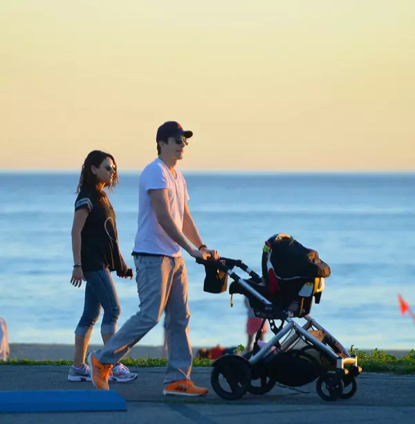 Mila Kunis si Ashton Kutcher